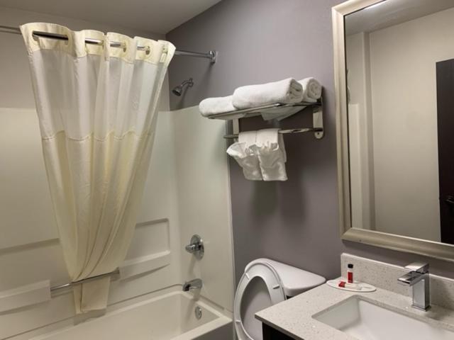 Microtel Inn And Suites Кларксвілл Екстер'єр фото