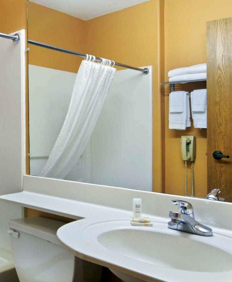 Microtel Inn And Suites Кларксвілл Екстер'єр фото